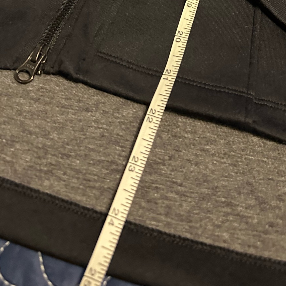 Seek No Further by Fruit of the LOOM black size Small Woman’s zip up. 🖤 cozy - Picture 14 of 16